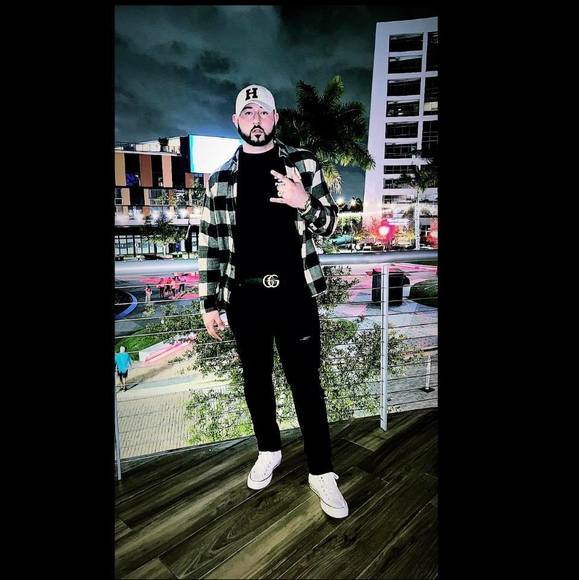 rogerdhat33